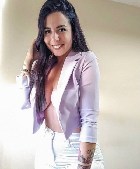 Valu Herrera hot star galleries
