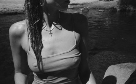 Abbey Lee Kershaw naked star photo