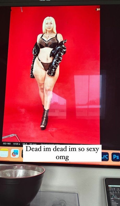 das baddie art model pics