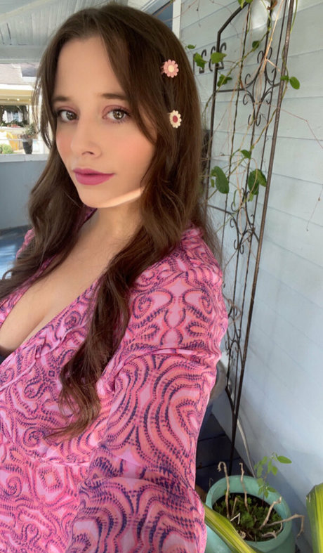 lesbian onlyfans free photos