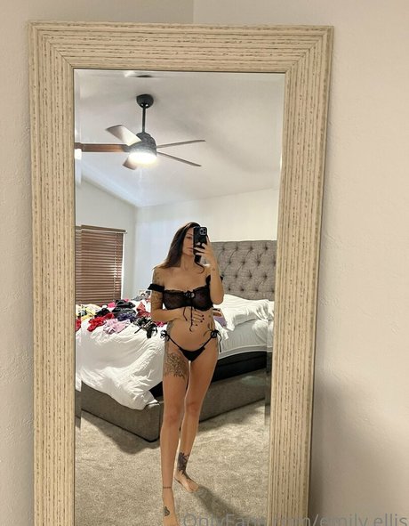 emily kat porn model pics