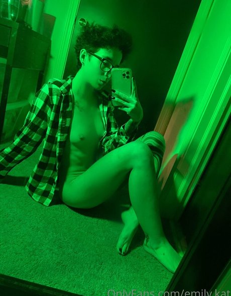emily kat exclusive star galleries