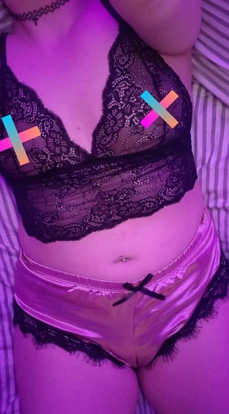 lovexbrittany nice pornstar img