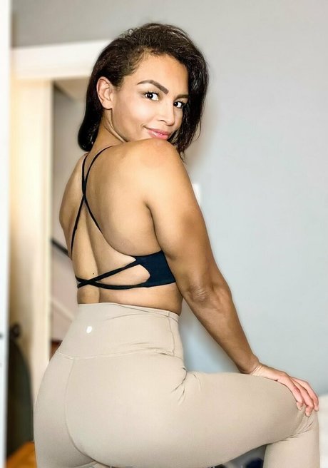 bad mmama pornstar nudes image