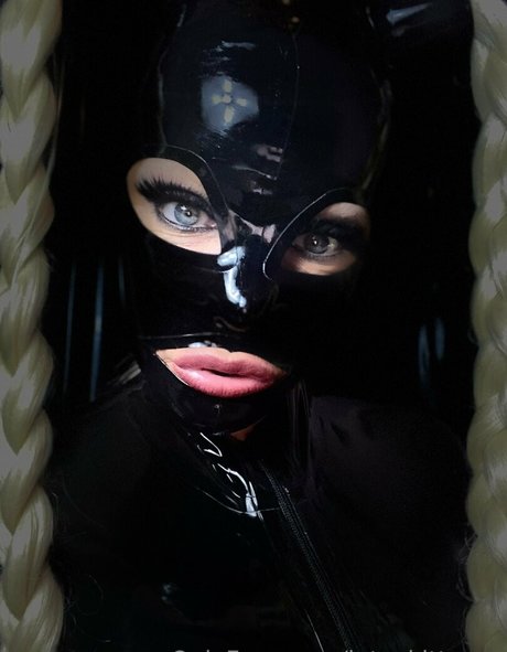 hottest onlyfans xxx archive