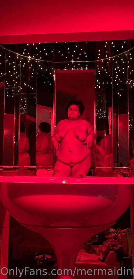 mermaidinthemtn pornographic model archive