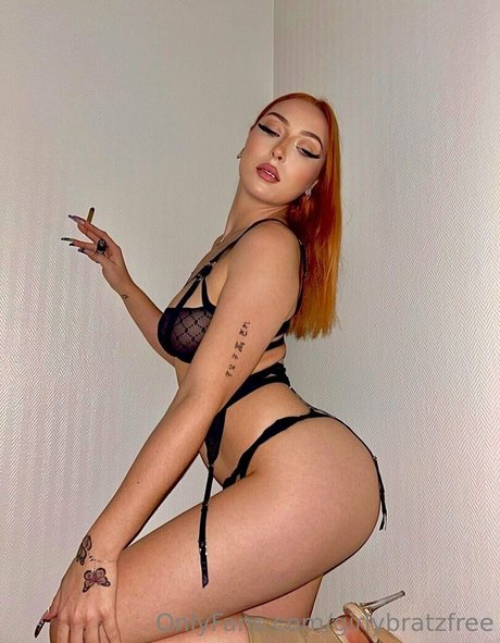 petite slut onlyfans beautiful gallery