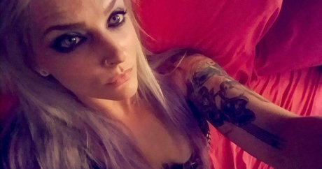 vinniethemouth star naked photo
