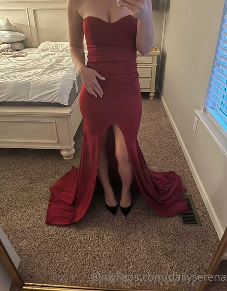 Dailyserena exclusive model picture