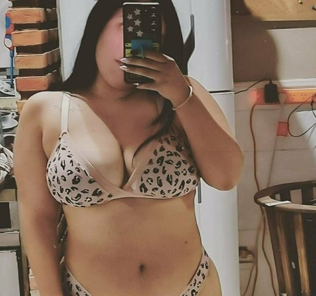 abrildott model naked image