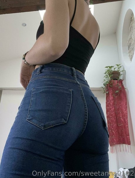 sweetanna0102 erotic model archive