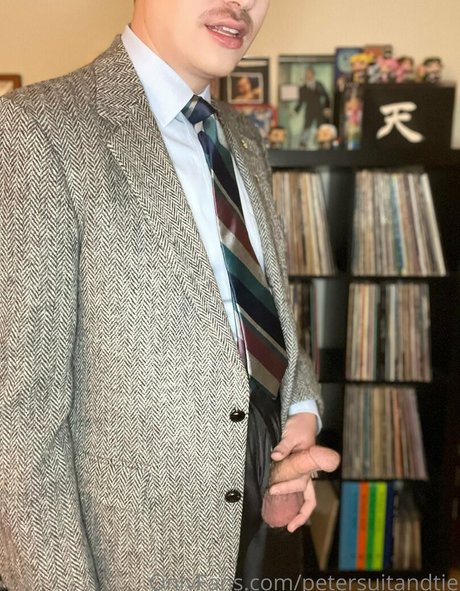 petersuitandtie nudes model images