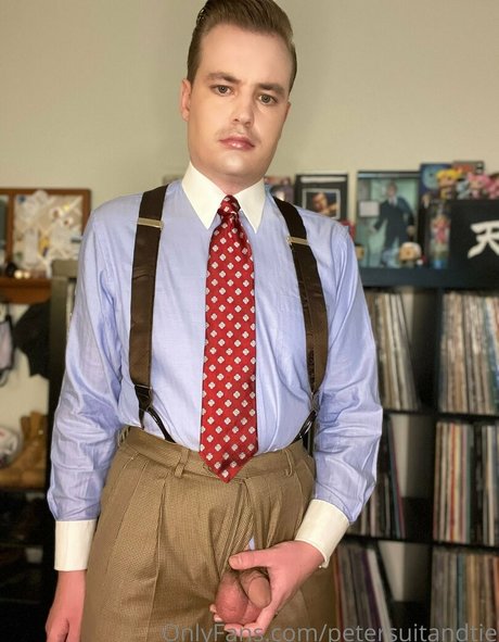 petersuitandtie erotic model image