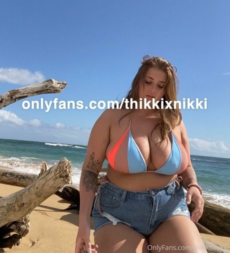 thikkixnikki pornstar hot image
