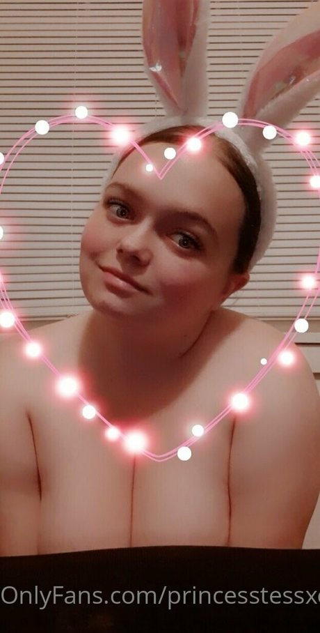 princesstessxoxo xxx model pic