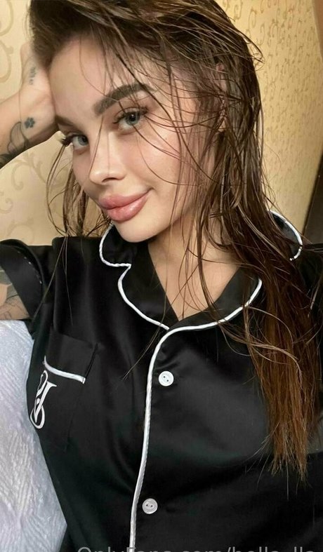 bella lla nudes pornstar image