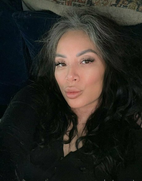 hotmesstv adult model img