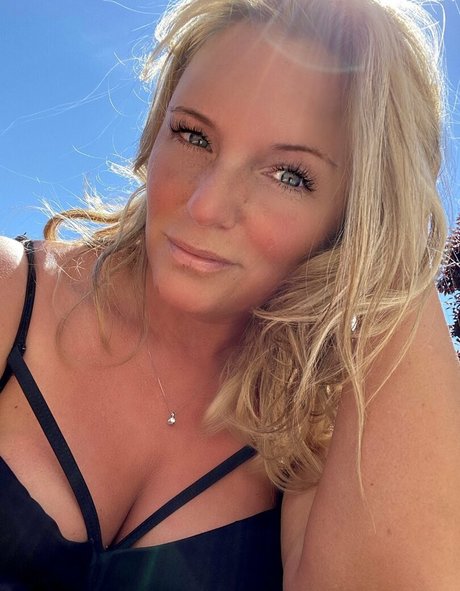 realelizajayne star pretty image