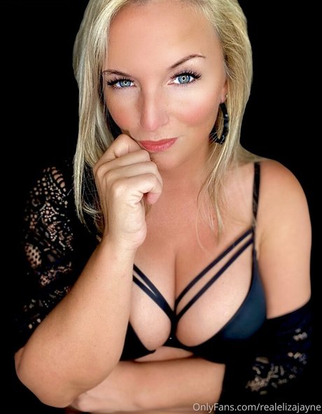 realelizajayne naked model photos