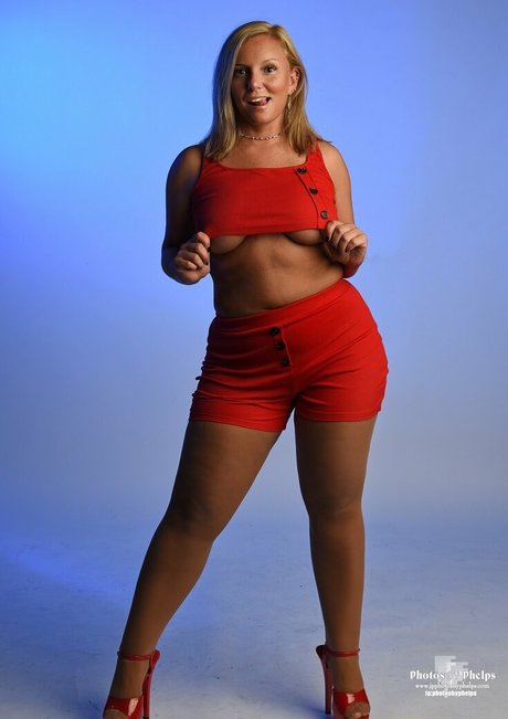 realelizajayne adult model img