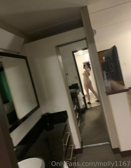 molly1167 naked model image
