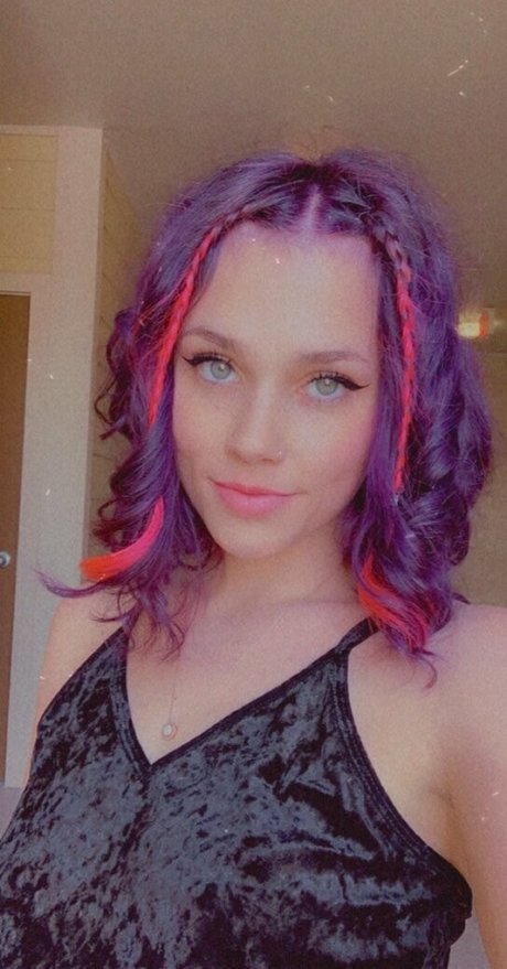 rileyraerides star pornographic galleries