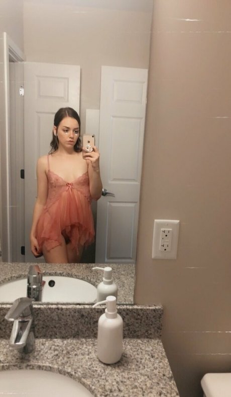 heyimella nice pornstar pic