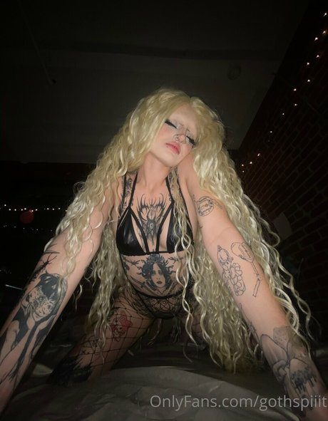 gothspiiit star nude pic