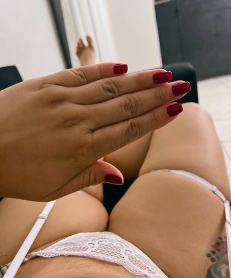 goth threesome onlyfans pretty img