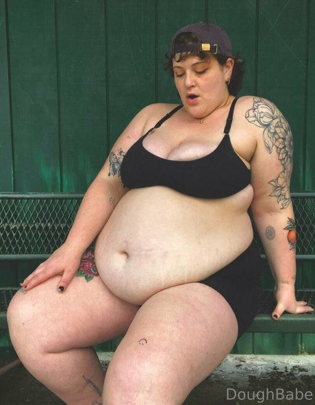 doughbabebbw model pornographic picture
