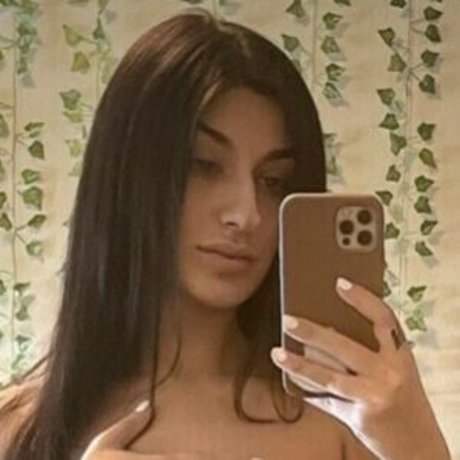 Shareen Pericco free model pics