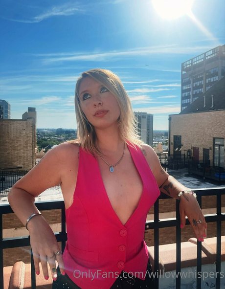 willowwhispers naked pornstar image