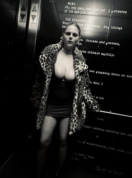 Emily V model art pic