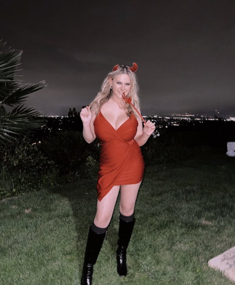 Emily V hot star archive