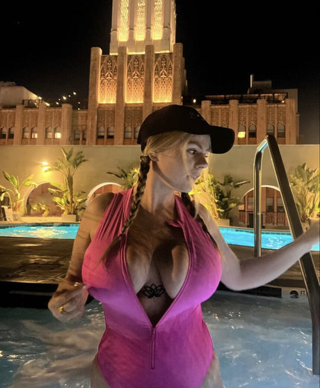 Emily V pornstar top pics