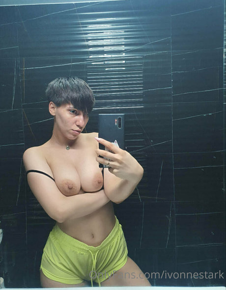 ivonnestark hot star images