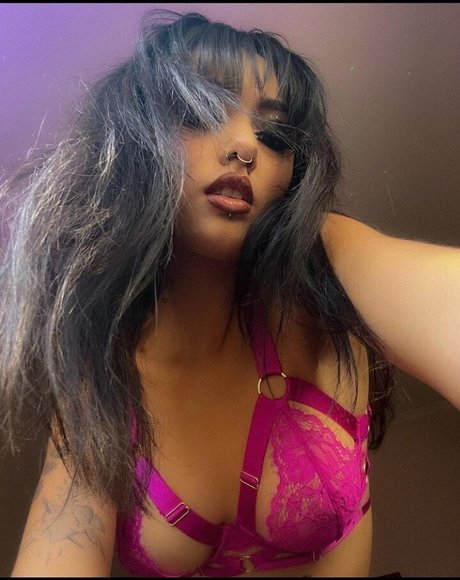 Akasha Collins star hd picture