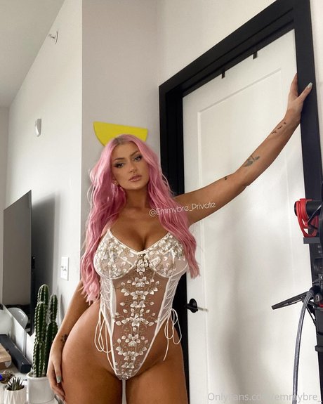 Emmybre exclusive model pictures