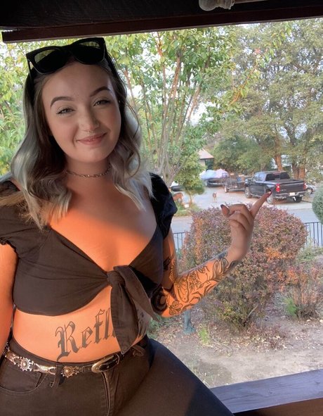 cowboytakemeaway free star pic