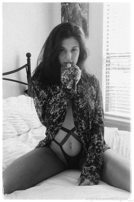 Leah Gotti star naked archive