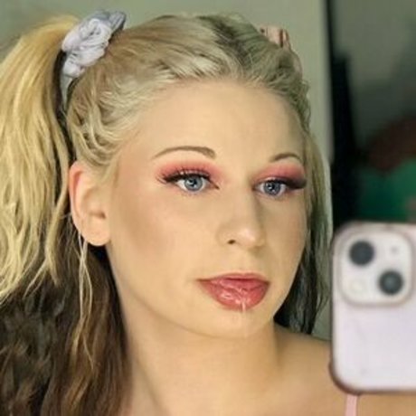 Barbie Lexxx star hot image