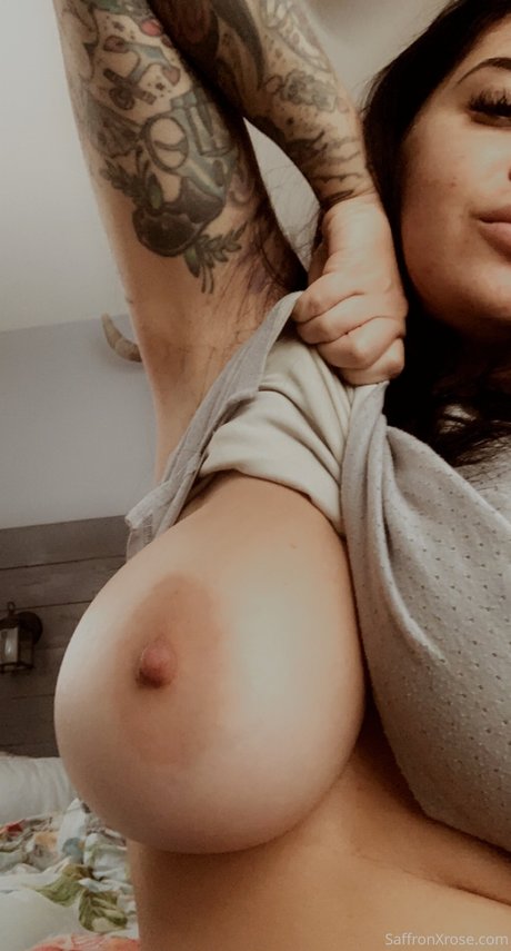 mommy milker saffron hot pornstar photo