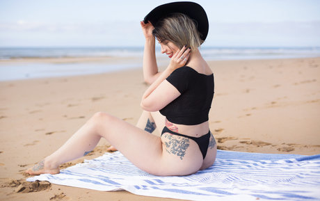 Ava Twitchling adult star photos