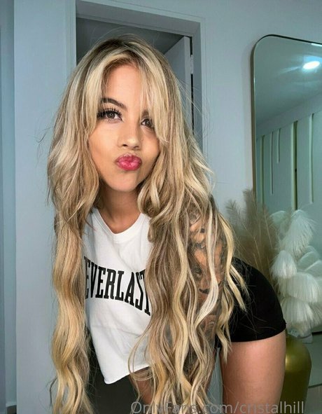 Cristalhill star sexy pic