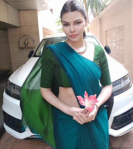Sherlyn Chopra pornstar hot picture