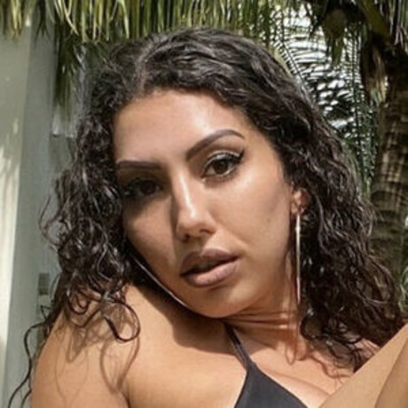Coralitaxxo hot pornstar photo