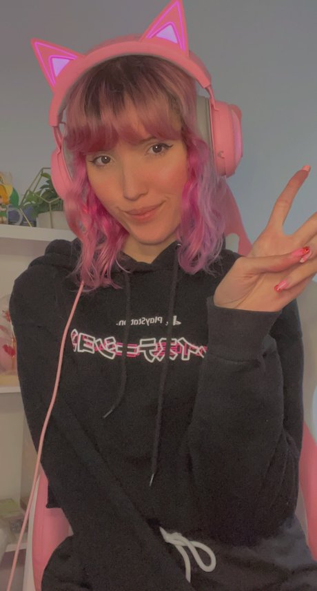 Strawberry Girl Kairi  pornstar top pics