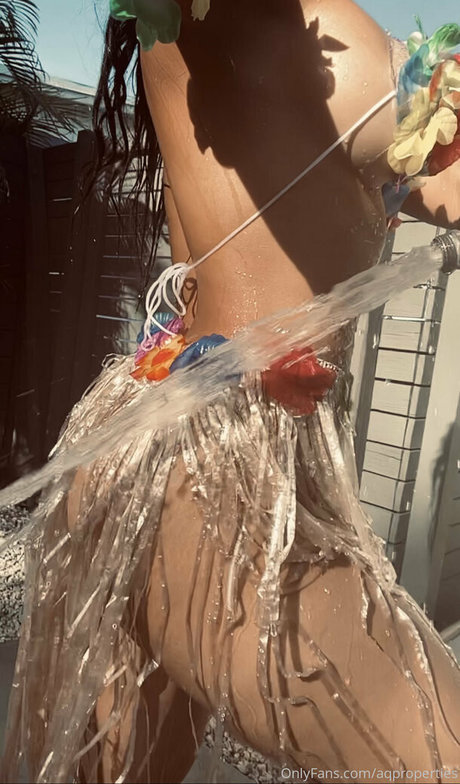 milf pussy onlyfans beautiful naked photo
