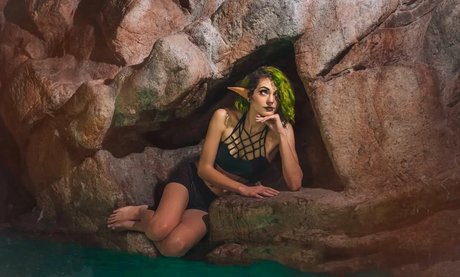 SchlebBzz model nudes archive