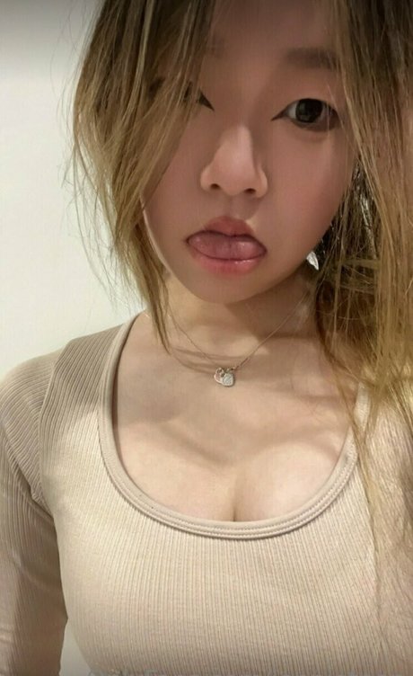 jennieteen nude star picture